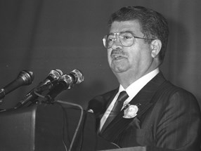 turgut özal1.jpg